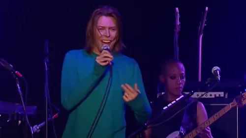 Un nouvel inédit de David Bowie disponible dès maintenant 